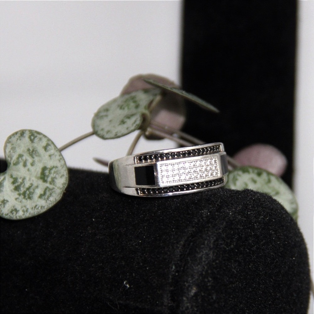 JTS 925 Sterling Silver Black Onyx Pave CZ Geometric Band Ring Size 9.5